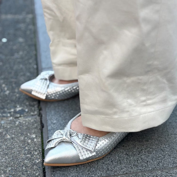 Mathilde -Waterproof Mesh embossed Silver ウォータープルーフメッシュ シルバー kurun クルン kuruntokyo 入学式 卒業式 クルントウキョウ 疲れない 痛くない madeinjapan 日本製 本革 バレエシューズ フラットシューズ パンプス kurunTOKYO mdmバレエシューズwaterproof レインシューズ 小さいサイズ 大きいサイズ 26cm 21.5cm 26cm 25.5cm 25cm 22cm