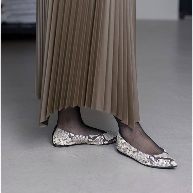 Inès -Pythonprint Black パイソンプリント ブラック kurun クルン kuruntokyo 入学式 卒業式 クルントウキョウ 疲れない 痛くない madeinjapan 日本製 本革 バレエシューズ フラットシューズ パンプス kurunTOKYO mdmバレエシューズwaterproof レインシューズ 小さいサイズ 大きいサイズ 26cm 21.5cm 26cm 25.5cm 25cm 22cm