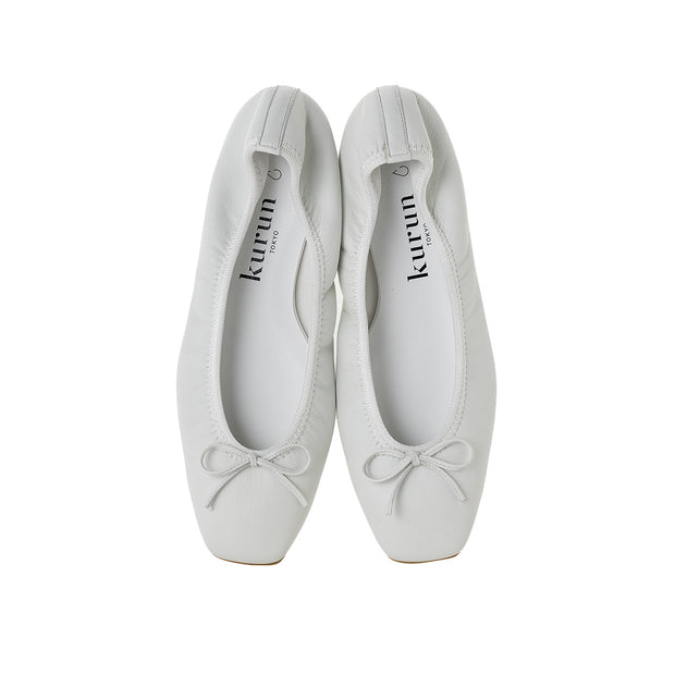 Giselle -Waterproof smooth White　ウォータープルーフスムース ホワイト kurun クルン kuruntokyo 入学式 卒業式 クルントウキョウ 疲れない 痛くない madeinjapan 日本製 本革 バレエシューズ フラットシューズ  パンプス kurunTOKYO mdmバレエシューズwaterproof レインシューズ 小さいサイズ 大きいサイズ 26cm 21.5cm 26cm 25.5cm 25cm 22cm