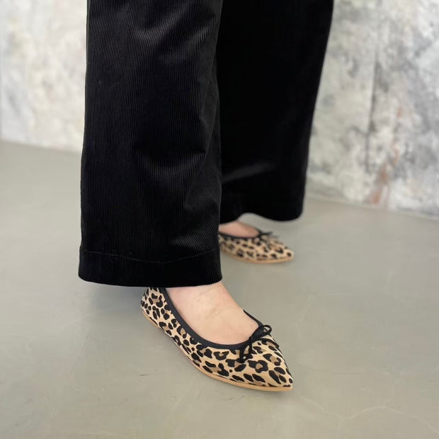 Mathilde -Leopardprint Beige レオパードプリント ベージュ kurun クルン kuruntokyo 入学式 卒業式 クルントウキョウ 疲れない 痛くない madeinjapan 日本製 本革 バレエシューズ フラットシューズ パンプス kurunTOKYO mdmバレエシューズwaterproof レインシューズ 小さいサイズ 大きいサイズ 26cm 21.5cm 26cm 25.5cm 25cm 22cm