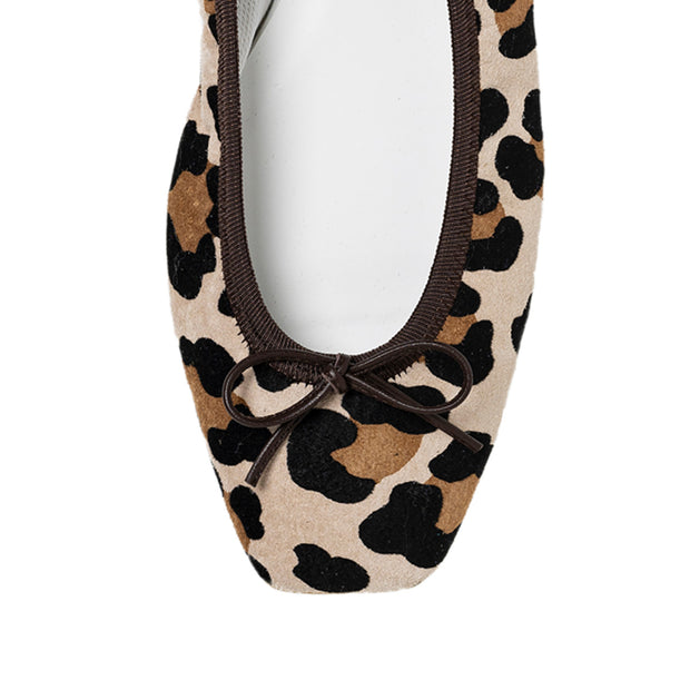 Giselle -Leopardprint Cream Big Leopard Print Cream – kurun TOKYO